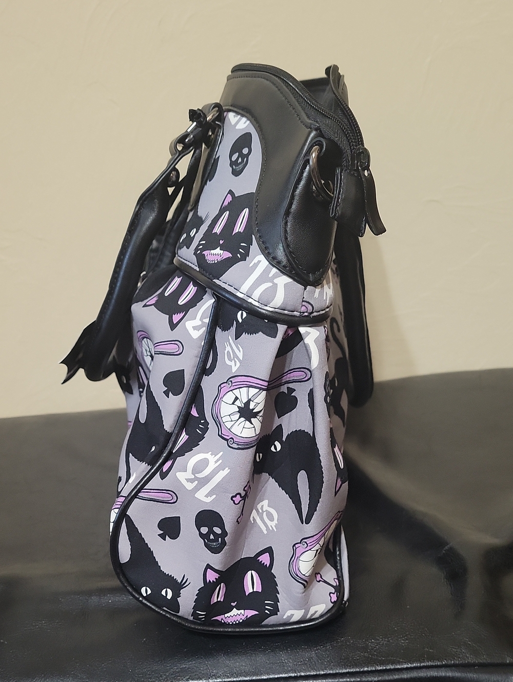 Banned Unlucky 13 Black Cat Purse Handbag - Picture 3 of 5